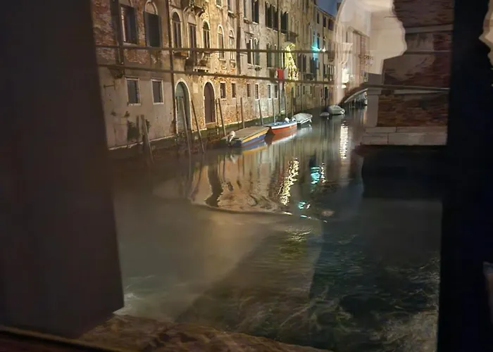 Konukevi Zen , Canal View