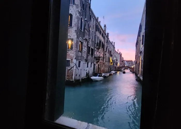 Zen , Canal View * Venedik