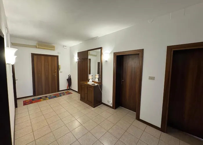 Zen , Canal View Konukevi Venedik