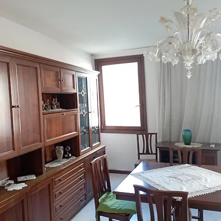 Zen , Canal View بيت ضيافة